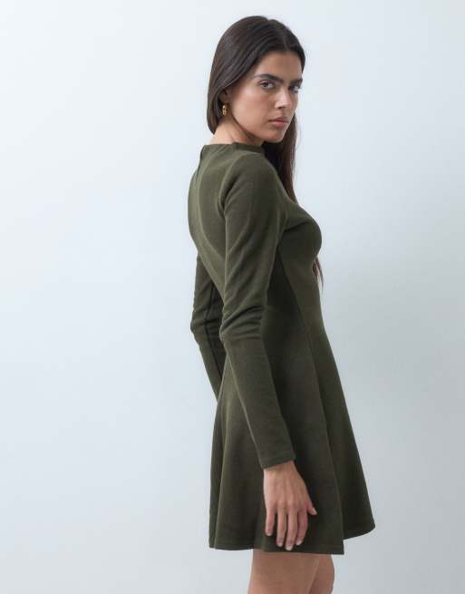 ASOS DESIGN mini dress a maniche lunghe con collo integrato in oliva, 5 di 5