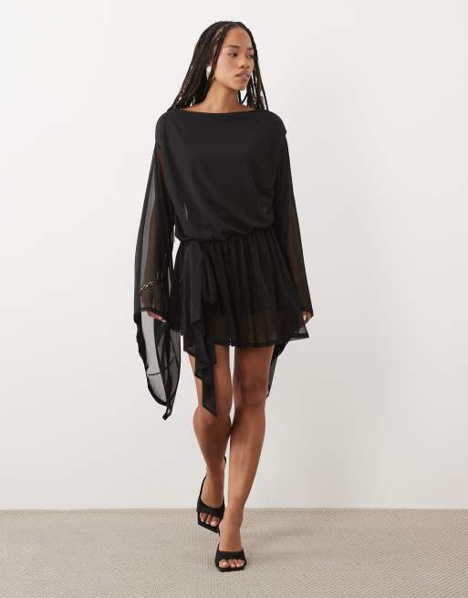 ASOS DESIGN mini dress in rete con laccio laterale e maniche extra lunghe nera, 2 di 4