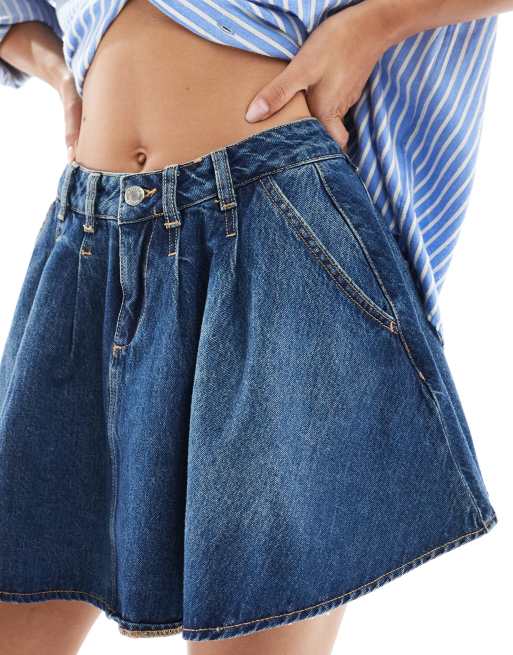ASOS DESIGN – Mini-Faltenrock aus Denim in Vintage-Blau, 2 von 5