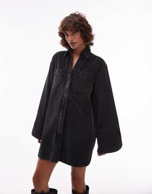 ASOS DESIGN - Mini-Hemdkleid aus Cord in verwaschenem Schwarz mit breiten Bündchen und Oversize-Taschen-Bunt
