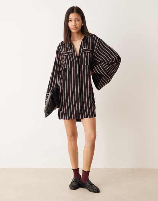 ASOS DESIGN – Mini-Hemdkleid in Schwarz mit roten Streifen, breiten Bündchen und Oversize-Taschen, 3 von 4