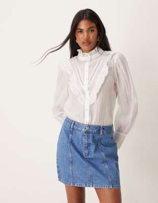 ASOS DESIGN - Mini-Jeansrock in Mittelblau mit Ziernaht