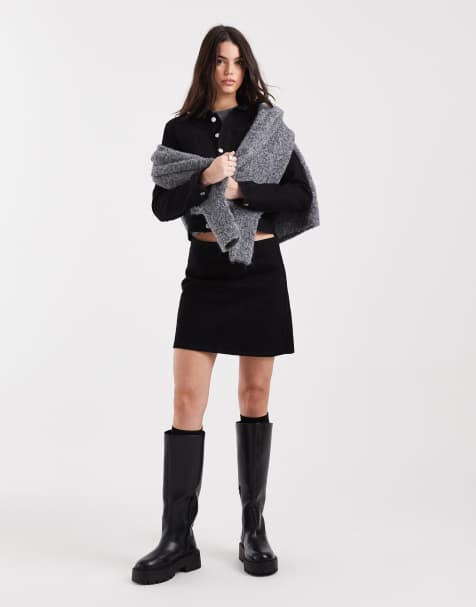 ASOS DESIGN - Mini-jupe d'ensemble en jean avec taille basse et ourlet évasé - Noir pur - view 1