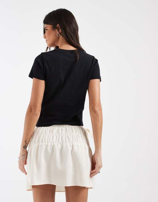 ASOS DESIGN mini-jupe en mélange de lin à taille froncée en ivoire, ensemble 2 pièces, 5 de 5