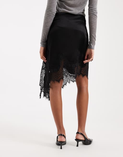 ASOS DESIGN - Mini-jupe en satin asymétrique bordée de dentelle - Noir, 3 de 5