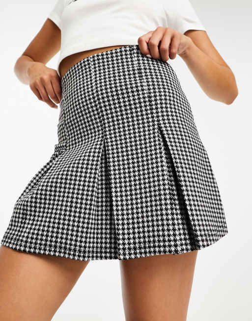 ASOS DESIGN Mini jupe plissee a motif pied de poule