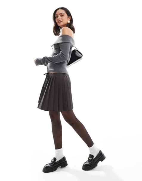 ASOS DESIGN - Mini-jupe plissée avec lien noué à la taille - Chocolat - view 1