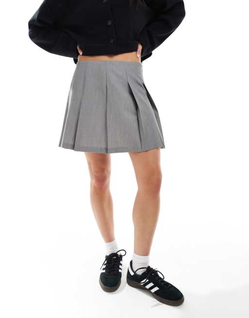 ASOS DESIGN Mini jupe plissee coupe ajustee Gris ASOS