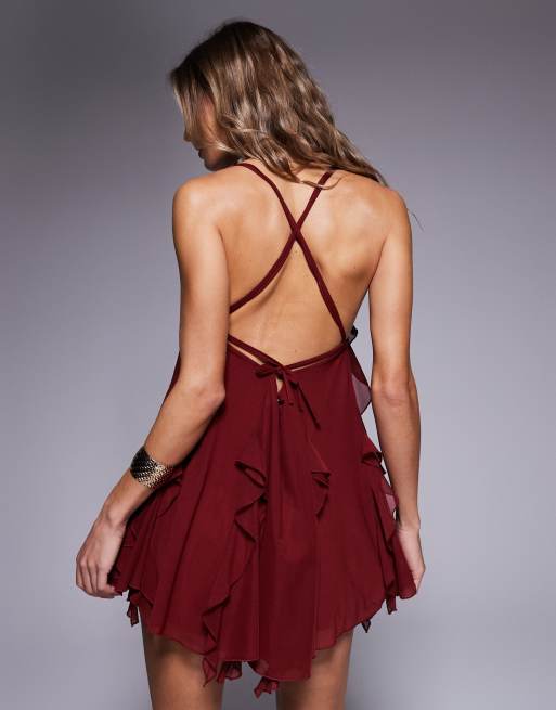 ASOS DESIGN - Mini-jurk met A-lijn, ruches en godetplooien in bordeauxrood, 2 van 4