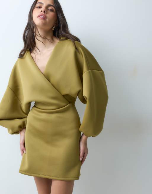 ASOS DESIGN mini jurk met ballonmouwen in olijfgroene scuba-achtige stof, 5 van 5