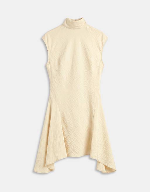 ASOS DESIGN mini jurk met hoge hals en puntige zoom in buttermilk, 5 van 8