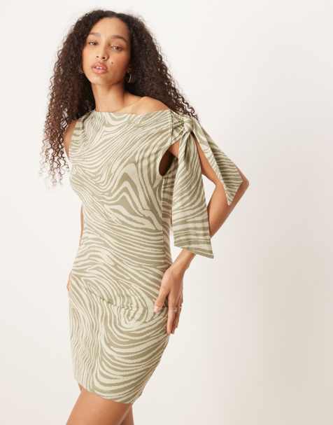 ASOS DESIGN - Mini jurk met knoopdetail en blote schouder in groene zebraprint - view 1