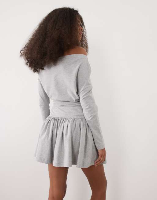 ASOS DESIGN - Mini-jurk met lange mouwen en volle rok in grijs, 4 van 4