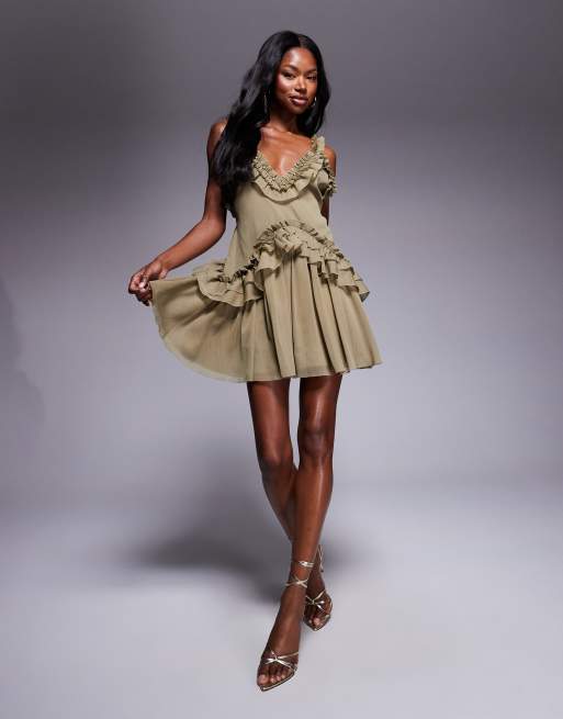 ASOS DESIGN - Mini-jurk met ruches en gouden bies in kaki, 4 van 4