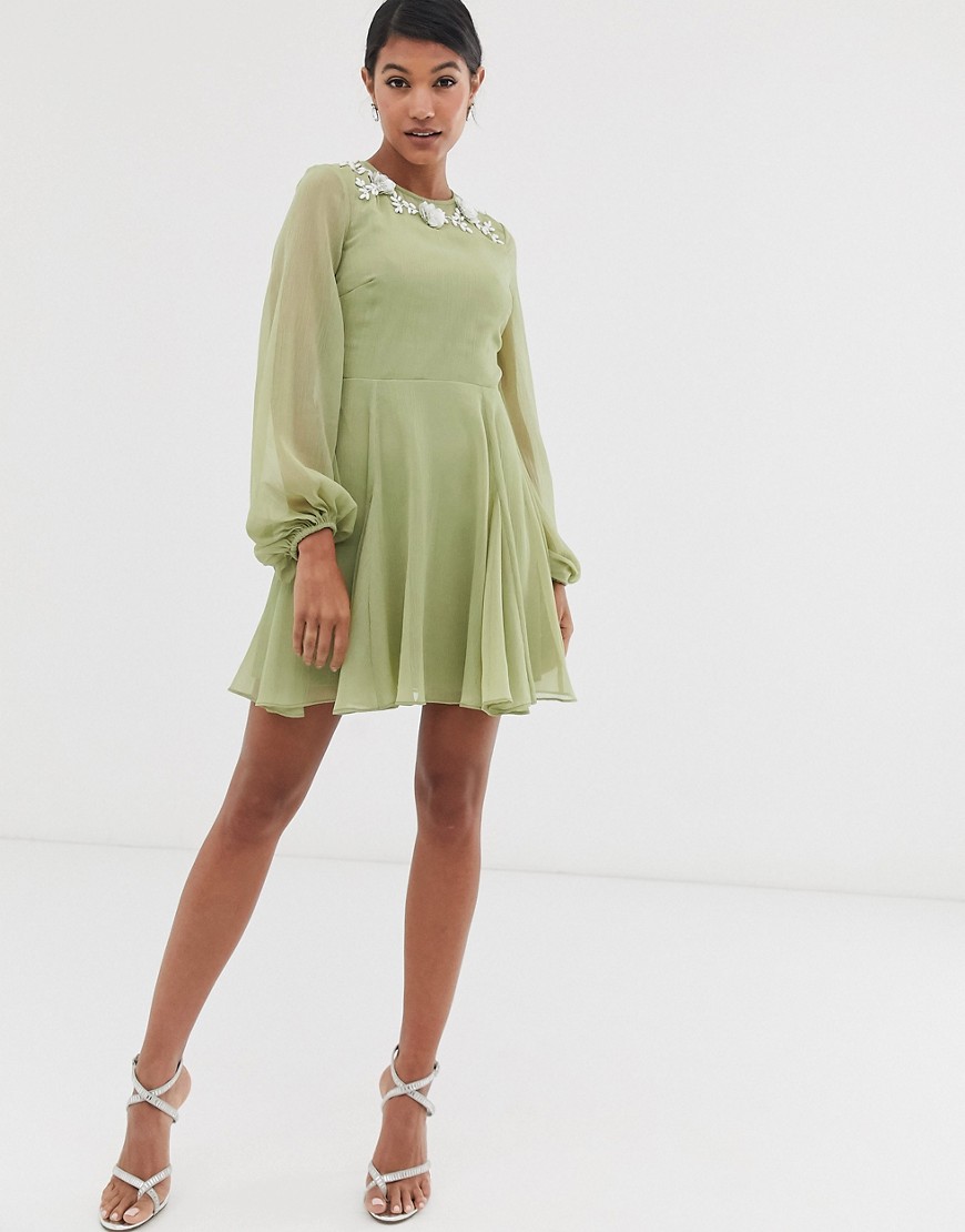 ASOS DESIGN - Mini-jurk met versierde halslijn-Groen