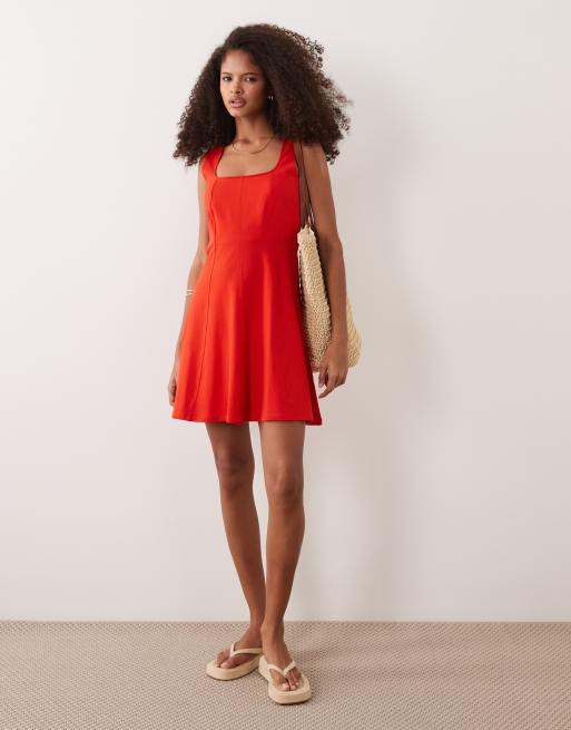 ASOS DESIGN - Mini jurk met vierkante hals en siernaden in rood, 2 van 4