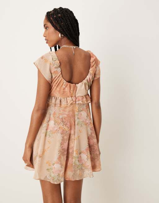 ASOS DESIGN - Mini-jurk van chiffon met uitlopende mouwen en bloemenprint, 3 van 4