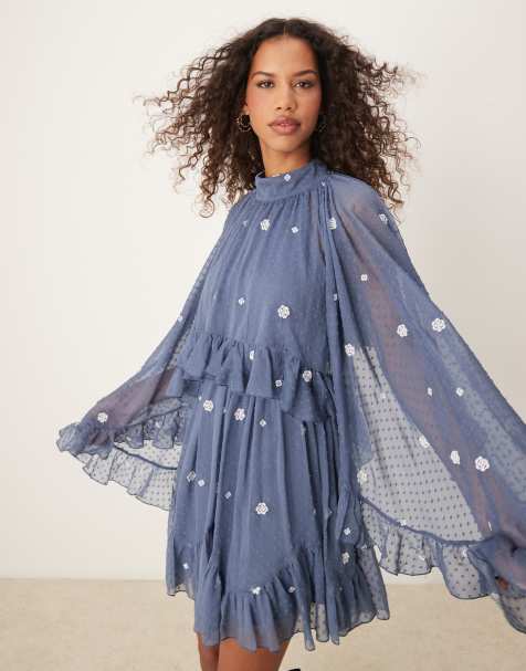 ASOS DESIGN - Mini jurk van dobby stof met cape en borduursels in donkerblauw - view 1