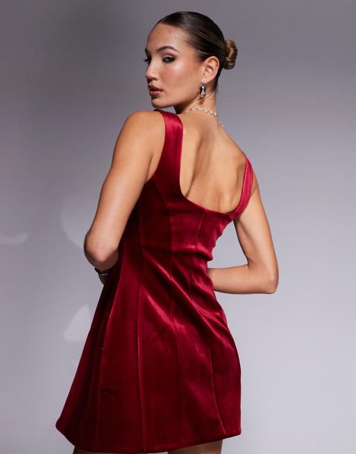 ASOS DESIGN - Mini jurk van fluweel met siernaden en vierkante halslijn in rood, 2 van 4