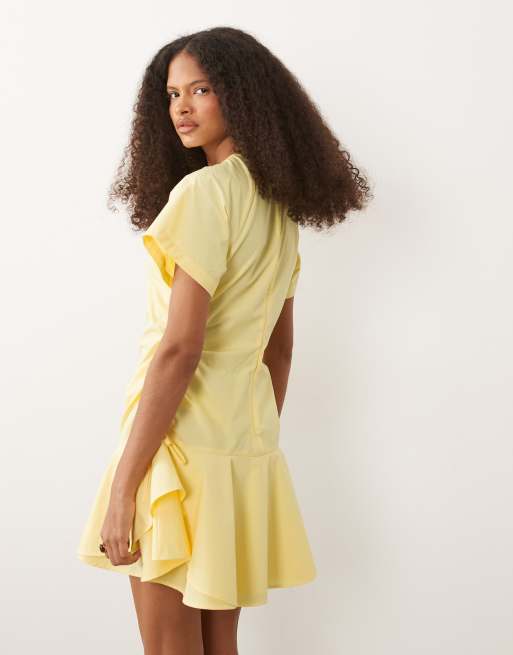 ASOS DESIGN - Mini-jurk van popeline met korte mouwen en gerimpelde gestrikte taille in botergeel, 4 van 4