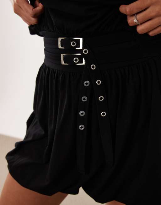 ASOS DESIGN mini kjole med bælte og bandeau i sort, 3 af 4