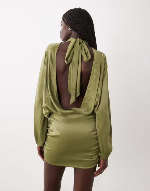 ASOS DESIGN Mini-Kleid mit Schal-Detail aus Satin in Olivgrün, 4 von 4