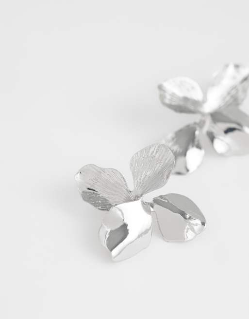 ASOS DESIGN - Mini oorknopjes in bloemvorm in zilverkleur, 3 van 4