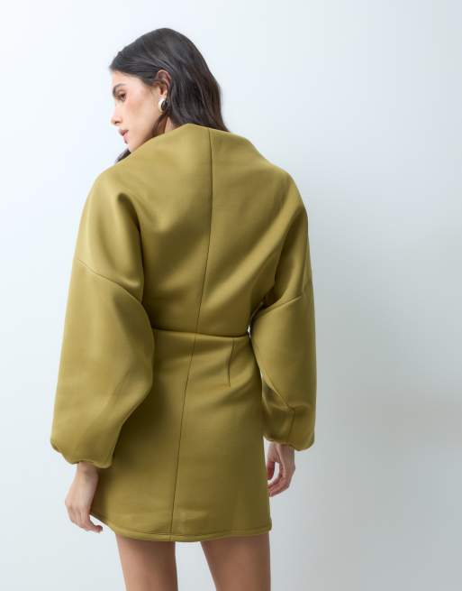 ASOS DESIGN mini-robe à manches ballon en tissu façon scuba kaki, 3 de 5