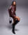 Thumbnail 1 van 5