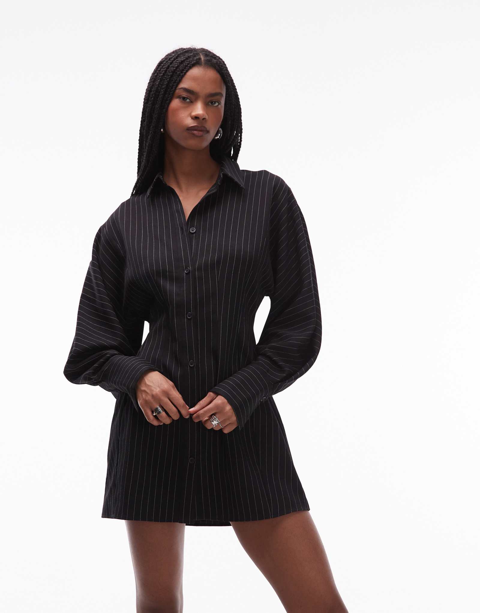 Платье-рубашка мини ASOS DESIGN с присборенной талией черное в тонкую полоску