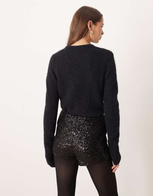 ASOS DESIGN – Mini-Shorts in Schwarz mit durchgehendem Paillettenbesatz, 2 von 5
