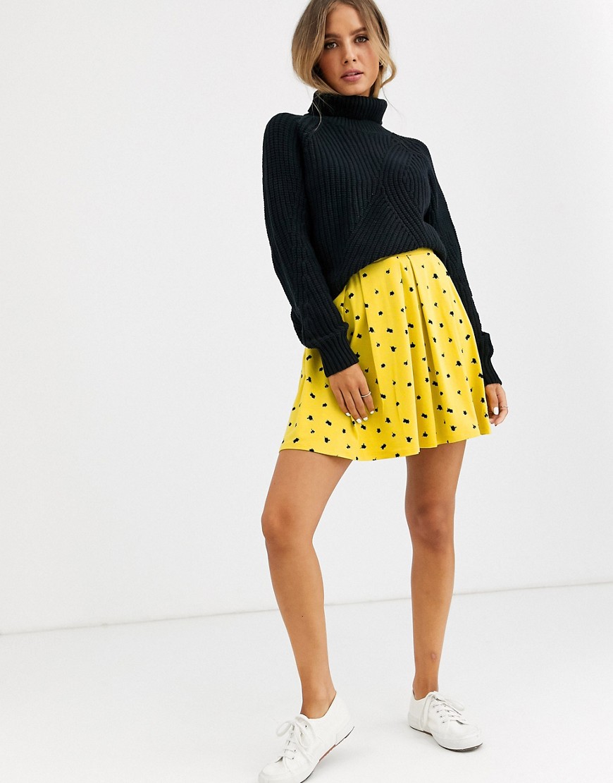 ASOS DESIGN mini skirt with box pleat in floral print-Multi