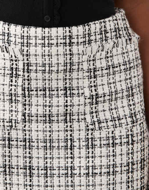 ASOS DESIGN mini skirt with patch pockets in ecru tweed, 4 of 5