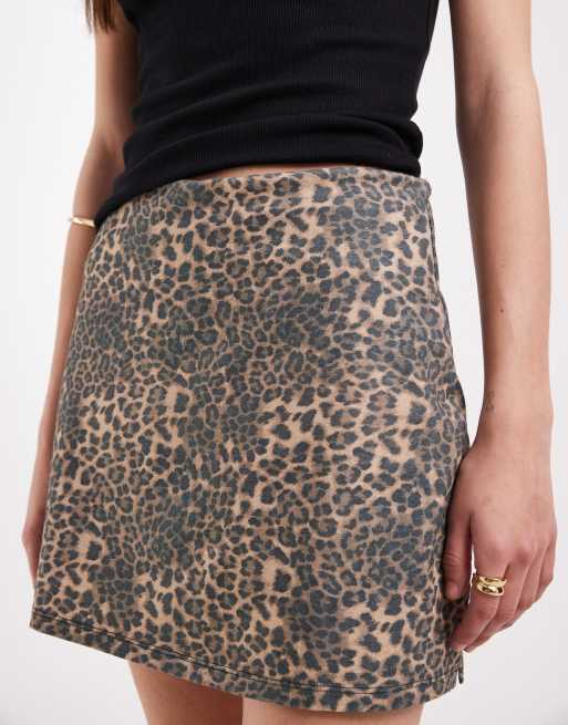 ASOS DESIGN – Mini-Skort aus Jersey mit Leopardenmuster, 3 von 5