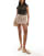 Thumbnail 1 van 5