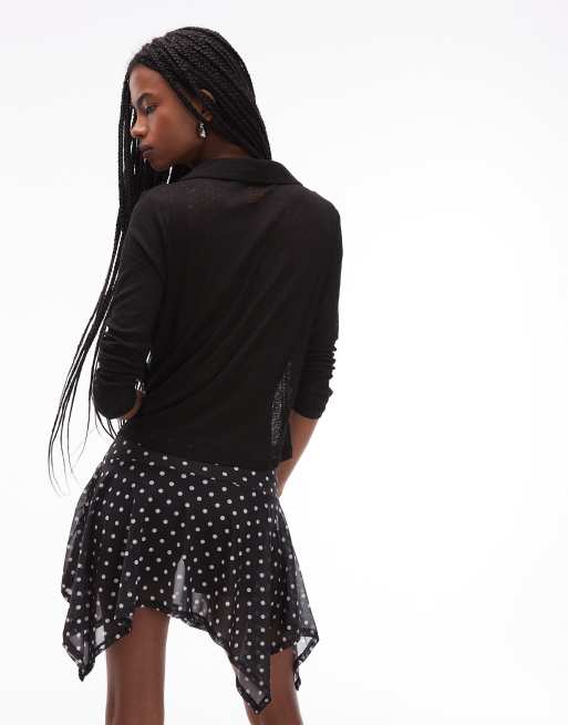ASOS DESIGN - Mini-skort met zakdoekzoom en stippen in zwart en wit, 4 van 5