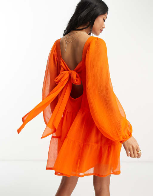ASOS DESIGN - Mini-smockjurk met crosshatch-textuur, vierkante halslijn en afwerking in warm koraalrood