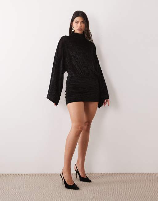 ASOS DESIGN mini sukienka z aksamitnej siateczki w czerni, 3 z 4