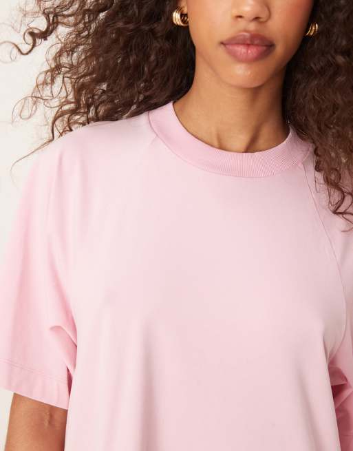 ASOS DESIGN - Mini-swingjurk met T-shirtmodel in roze met wassing, 4 van 4