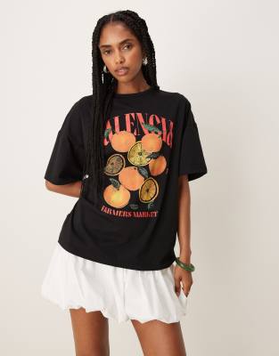 ASOS DESIGN – Mini-T-Shirt-Kleid mit Grafikprint und Ballonsaum - view 1