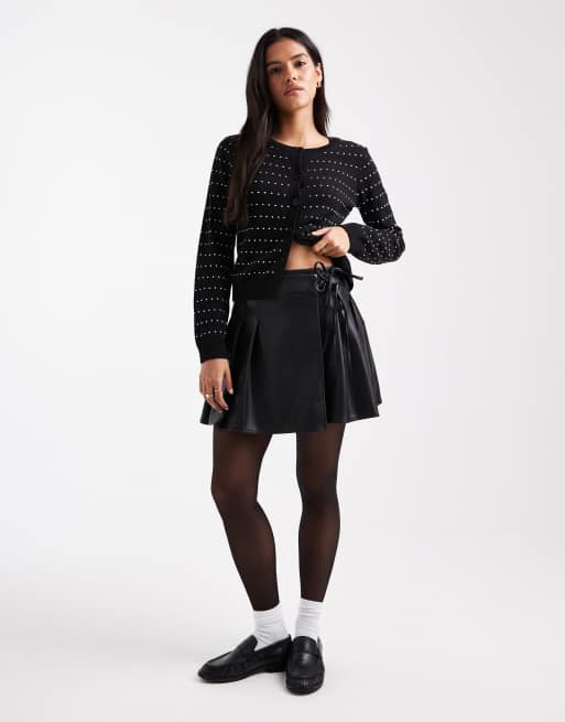 ASOS DESIGN - Mini tennisrokje met leerlook en strik in zwart, 3 van 5