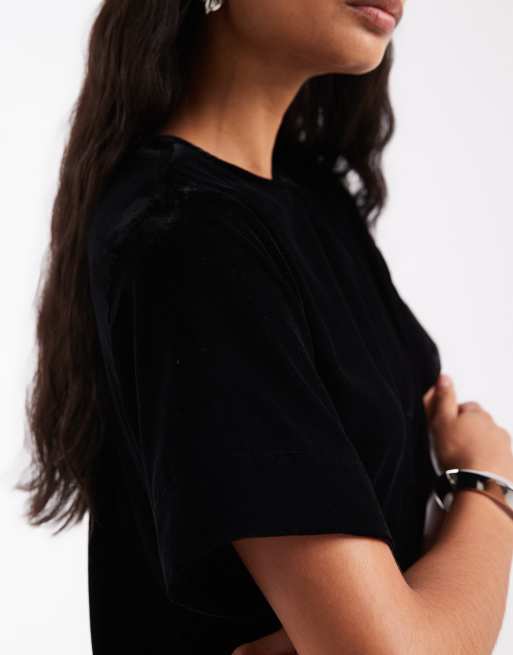 ASOS DESIGN mini velvet t shirt dress in black, 2 of 4