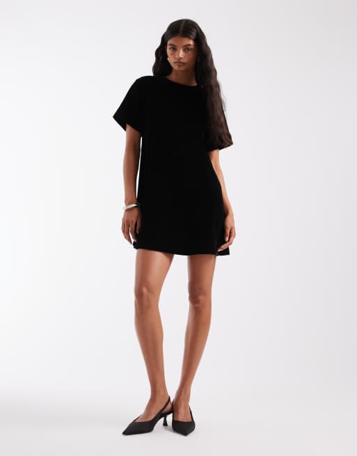 ASOS DESIGN mini velvet t shirt dress in black, 3 of 4
