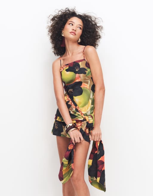 ASOS DESIGN – Mini-Wickelkleid im Sarong-Stil aus Baumwollleinen mit Vintage-Blumenmuster, 1 von 7