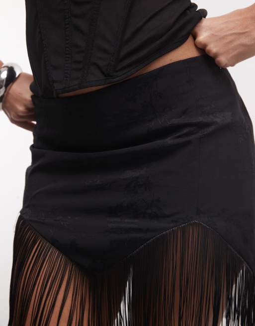 ASOS DESIGN minifalda de flecos de talle bajo en jacquard negro, 3 de 5