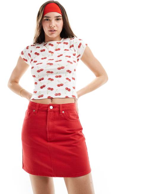 ASOS DESIGN - Minigonna a vita alta in denim rossa, 4 di 5
