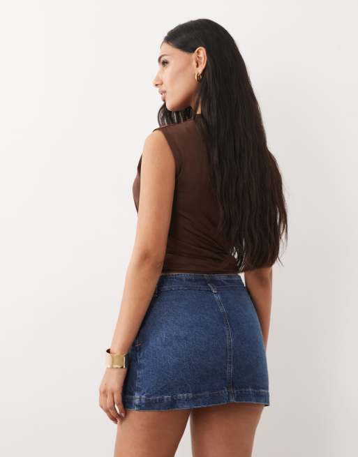 ASOS DESIGN - Minigonna di jeans con cintura blu medio, 4 di 5