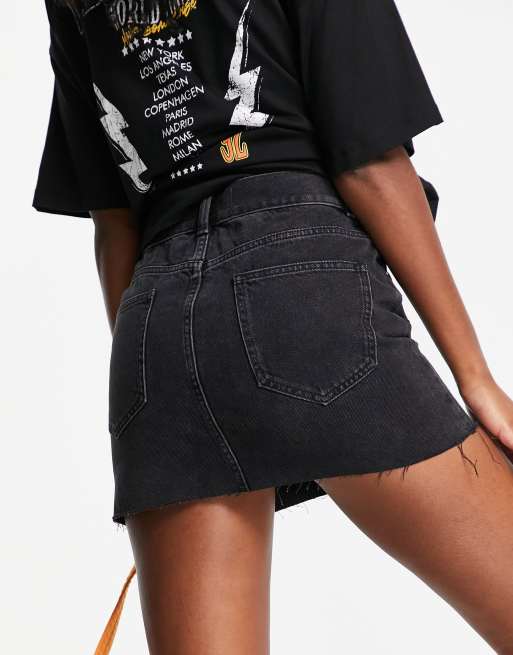 ASOS DESIGN - Minigonna di jeans original a vita medio alta nero slavato, 4 di 4