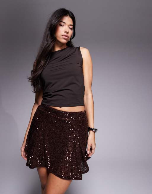 ASOS DESIGN - Minigonna fluttuante color cioccolato con godet e paillettes, 2 di 5