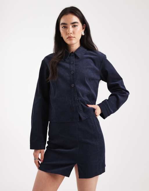 ASOS DESIGN - Minigonna in velluto a coste blu navy con spacco sul davanti in coordinato, 2 di 5